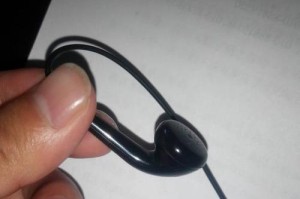 LG手机耳机的性能如何？（了解LG手机耳机的音质、舒适度和耐用性）