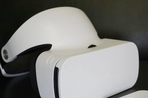 小米VR与5S完美搭配，带你畅享沉浸式虚拟现实体验（小米VR+5S，打造身临其境的视听盛宴）