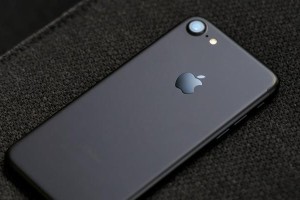 苹果7的稳定性如何？（从使用体验、软件优化等方面来评估）