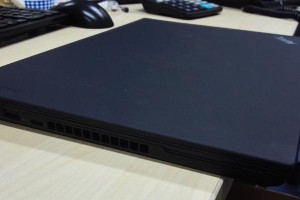 联想V470玩LOL的游戏性能与体验（一款轻薄本的游戏实力与表现力）